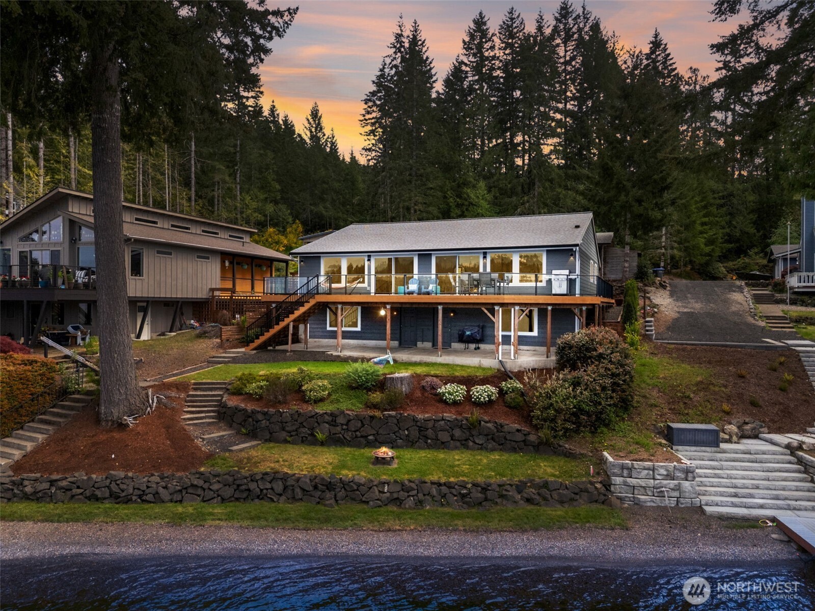 1210 E Mason Lake Drive S, Grapeview, WA 98546