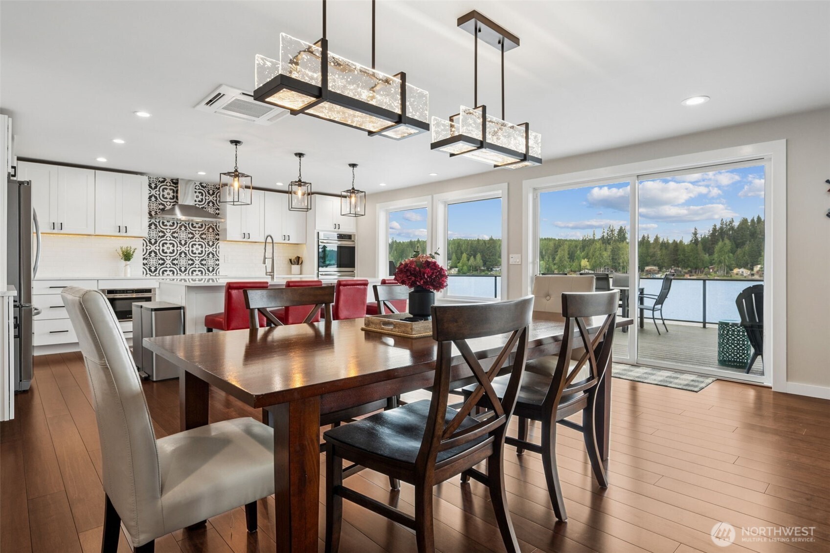 1210 E Mason Lake Drive S, Grapeview, WA 98546