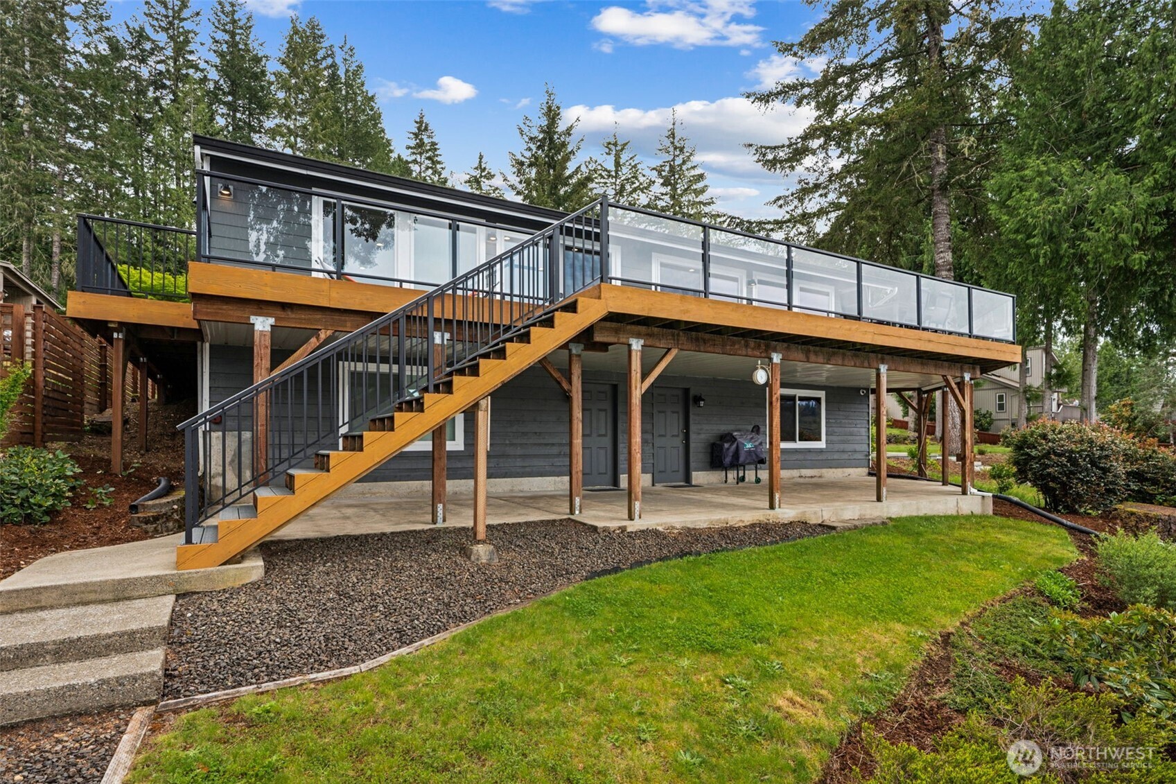 1210 E Mason Lake Drive S, Grapeview, WA 98546