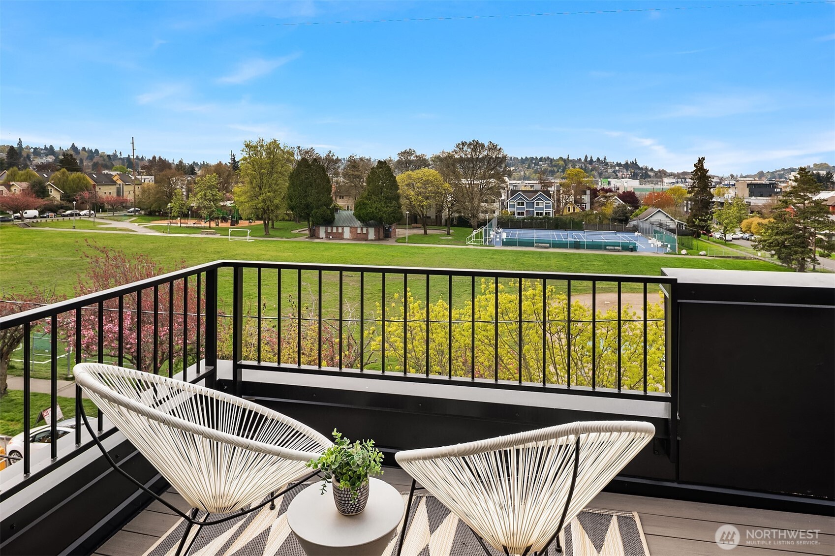 932 NW 54th Street , Seattle, WA 98107