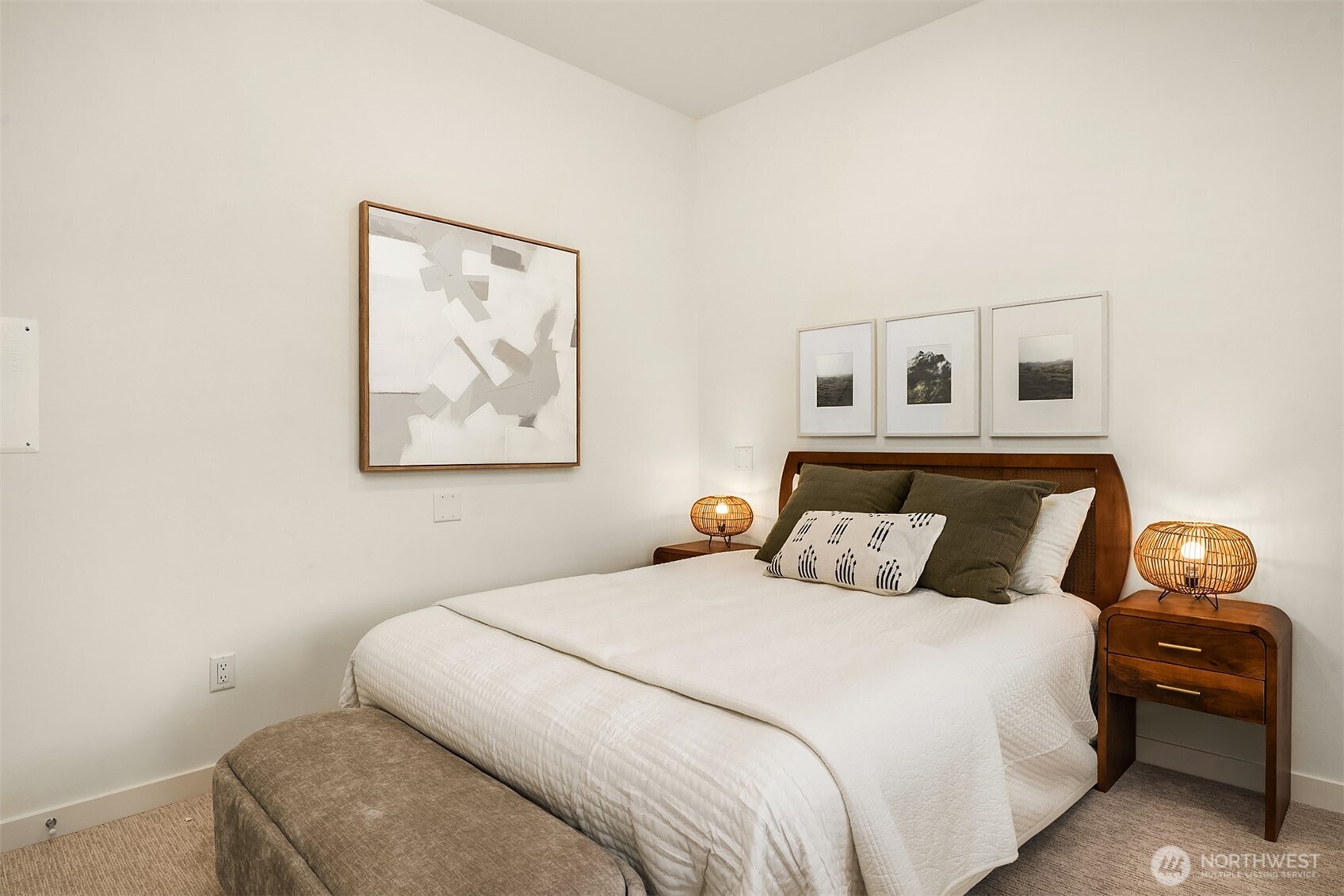932 NW 54th Street , Seattle, WA 98107