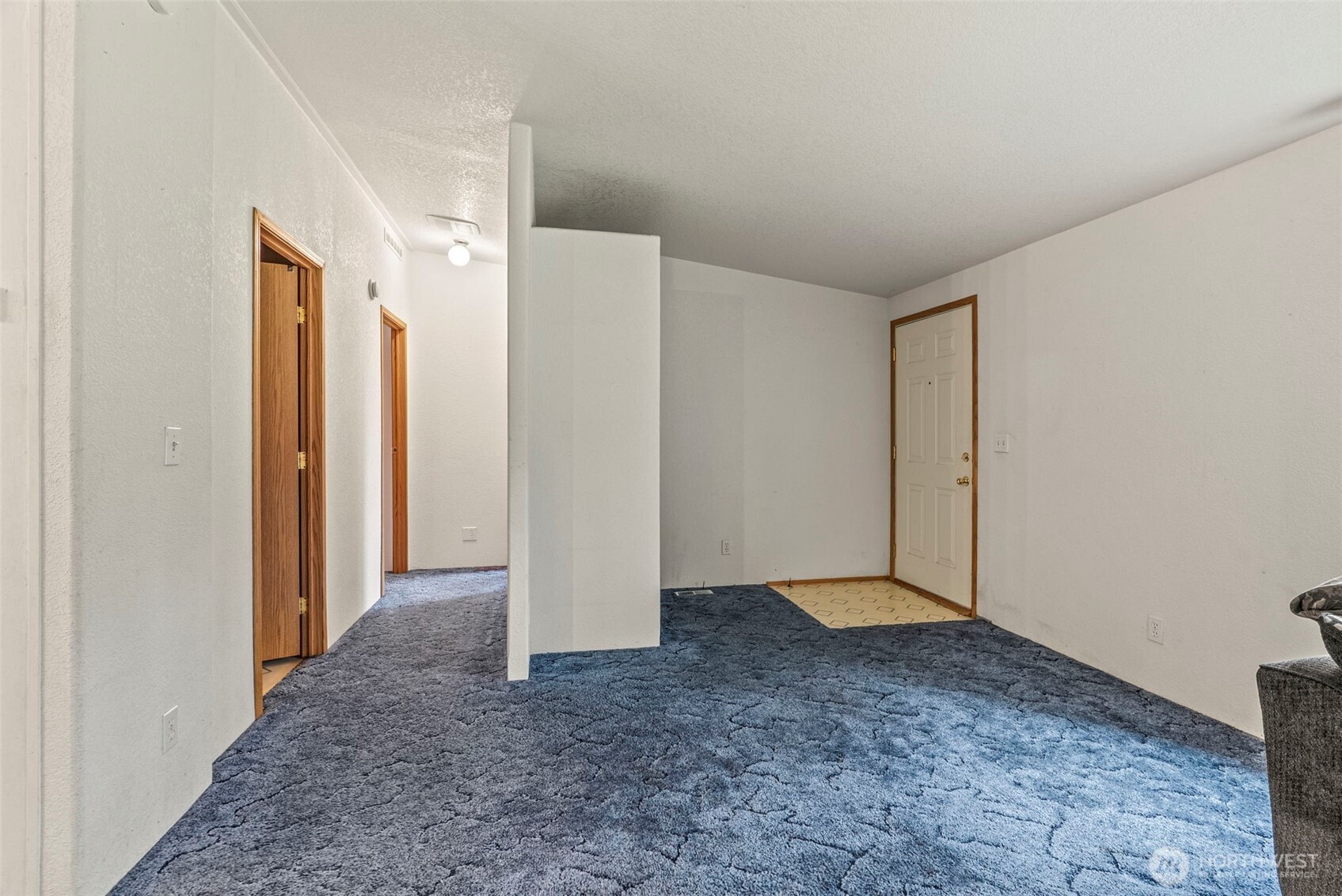1337 South Silverlake Road , Castle Rock, WA 98611
