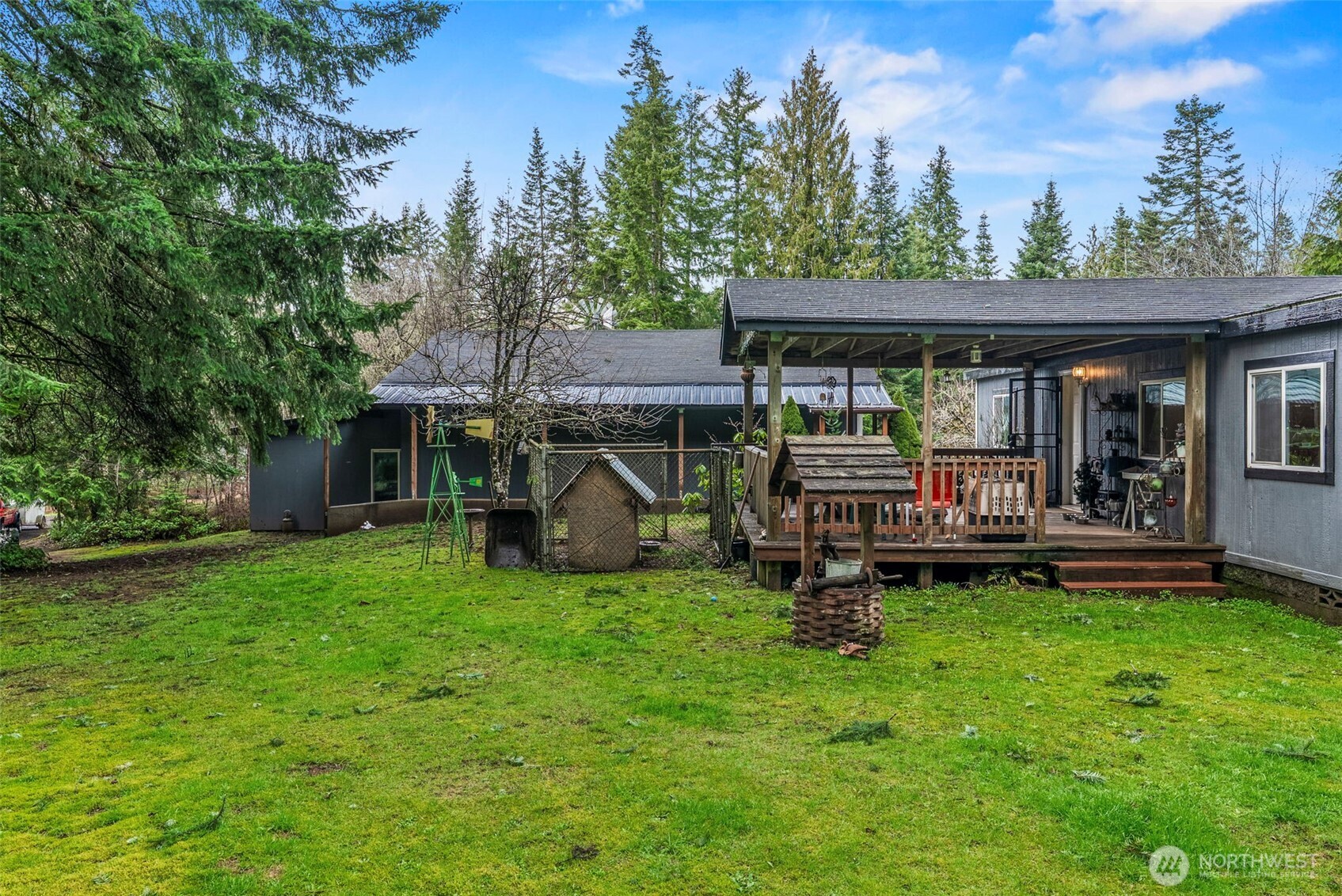 1337 South Silverlake Road , Castle Rock, WA 98611