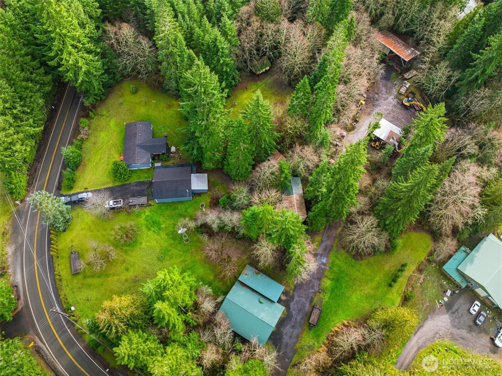 1337 South Silverlake Road , Castle Rock, WA 98611