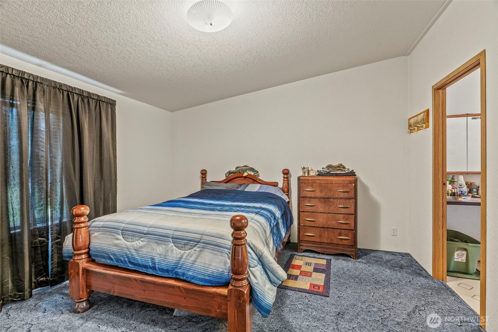 1337 South Silverlake Road , Castle Rock, WA 98611