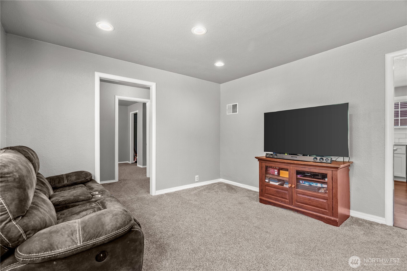 3216 92nd Street E, Tacoma, WA 98446