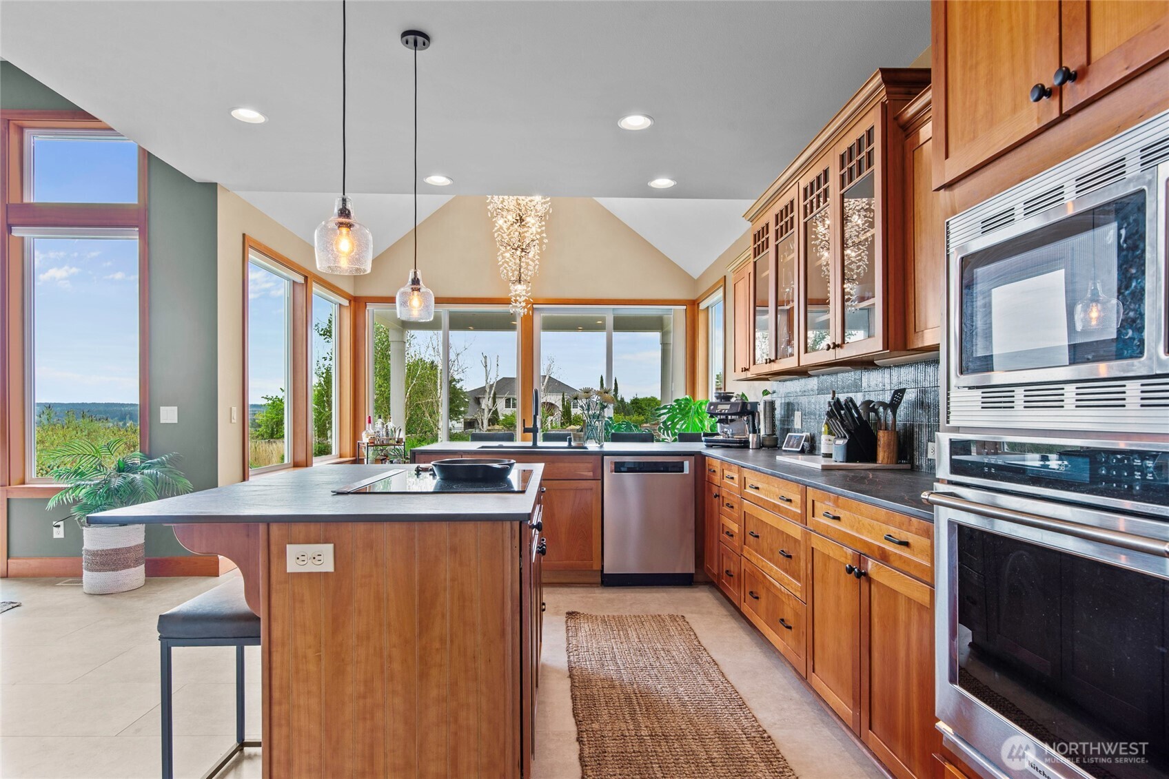 9306 Milburn Loop SE, Olympia, WA 98513