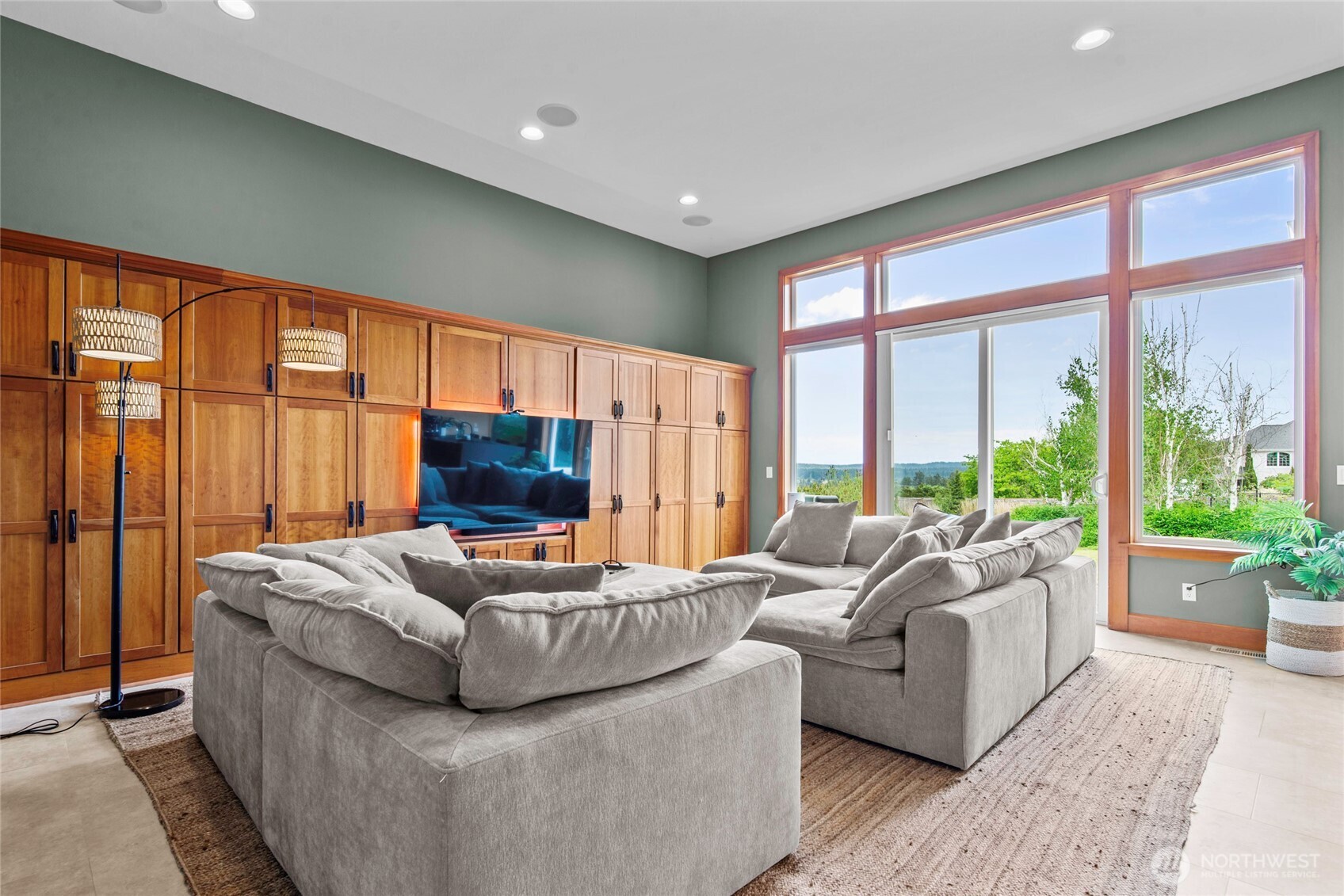 9306 Milburn Loop SE, Olympia, WA 98513