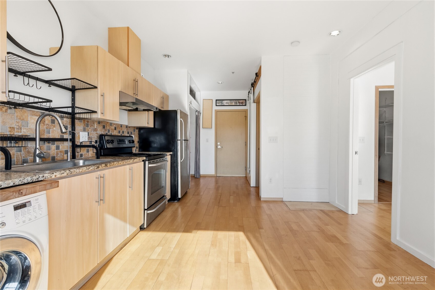 424 N 85th Street #404, Seattle, WA 98103