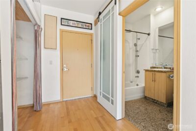 424 N 85th Street #404, Seattle, WA 98103 - Photo 4