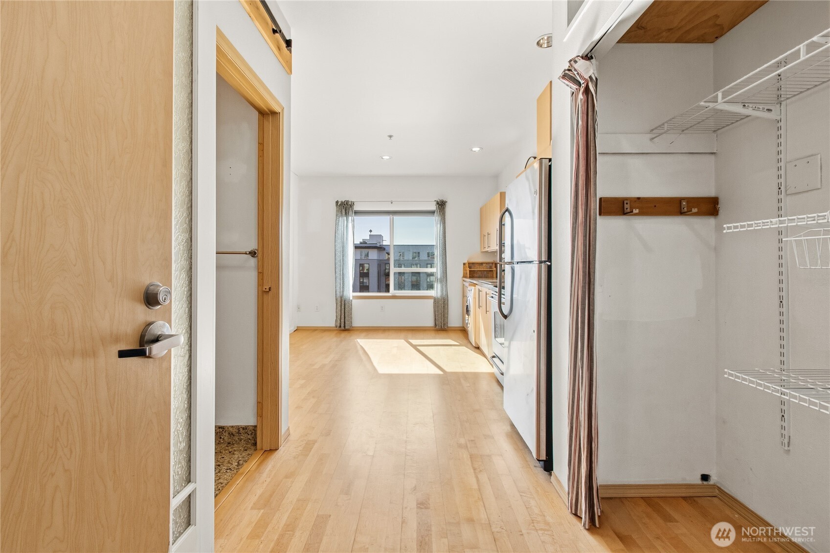 424 N 85th Street #404, Seattle, WA 98103
