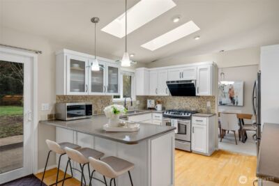 7918 115th Avenue SE, Newcastle, WA 98056 - Photo 9