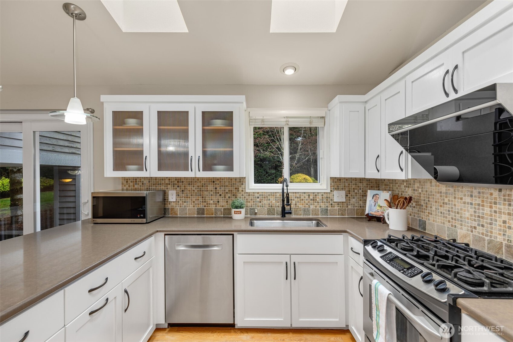 7918 115th Avenue SE, Newcastle, WA 98056
