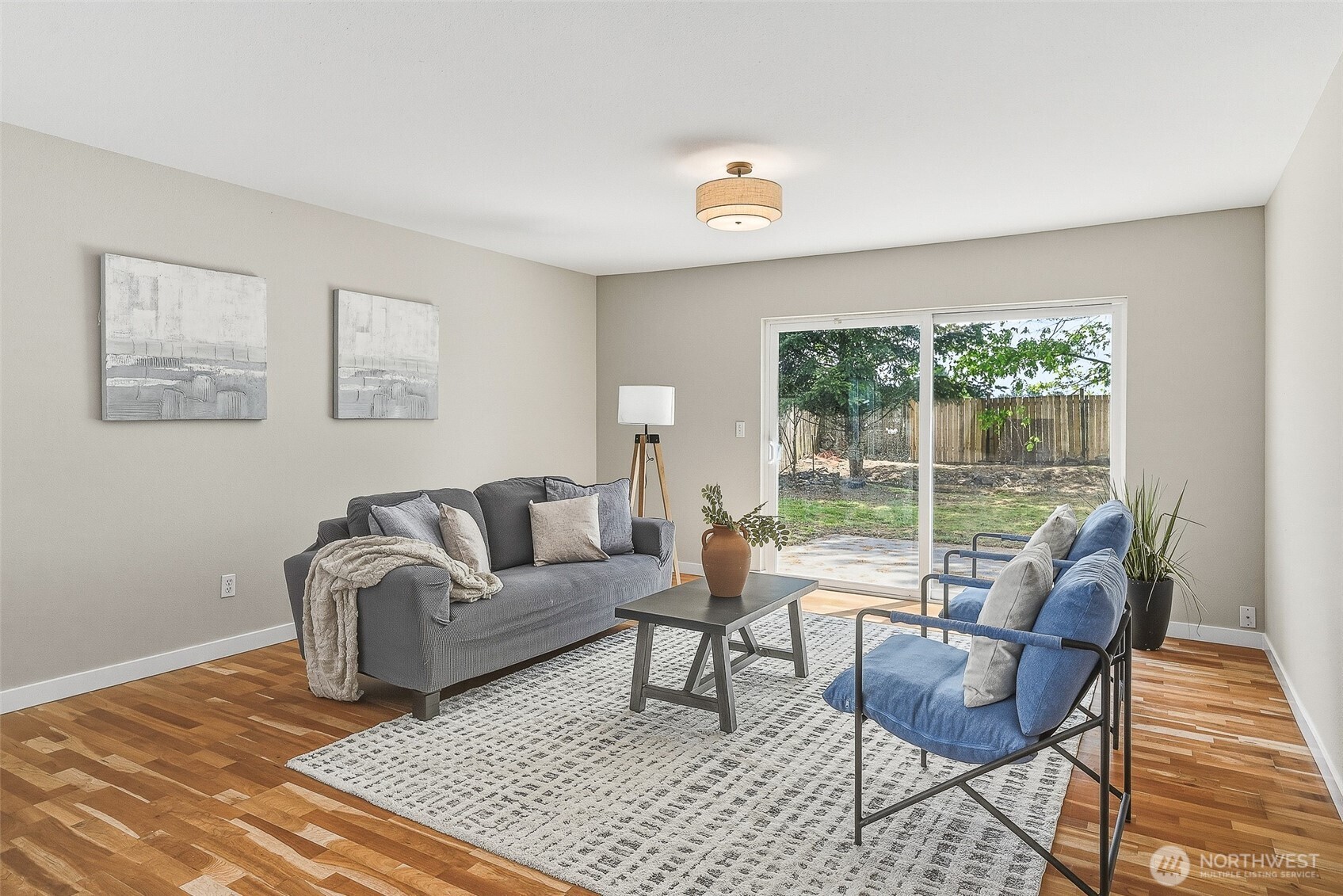 134 5th Avenue SE, Pacific, WA 98047