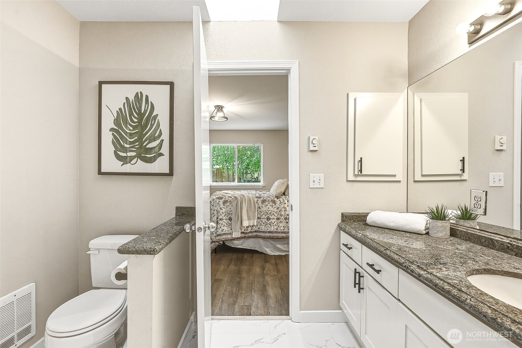 134 5th Avenue SE, Pacific, WA 98047