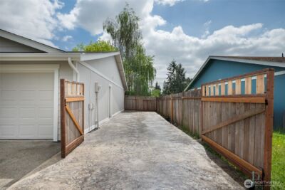 134 5th Avenue SE, Pacific, WA 98047 - Photo 4