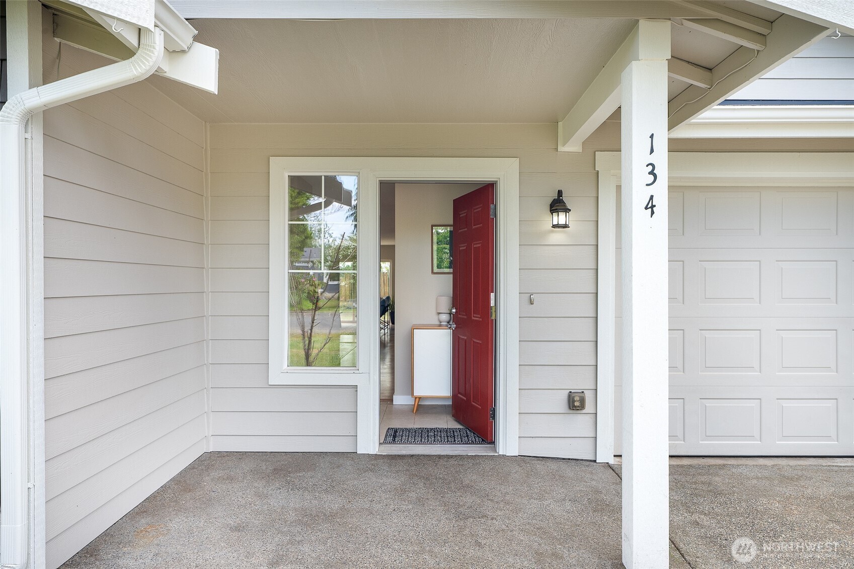 134 5th Avenue SE, Pacific, WA 98047