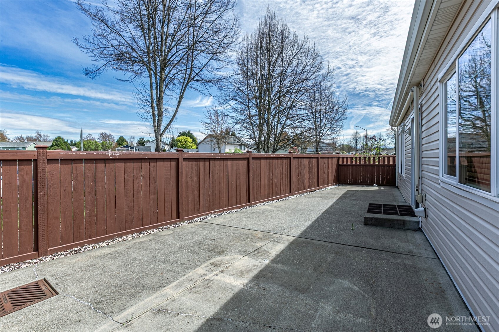 14429 Riverwalk Drive E, Sumner, WA 98390