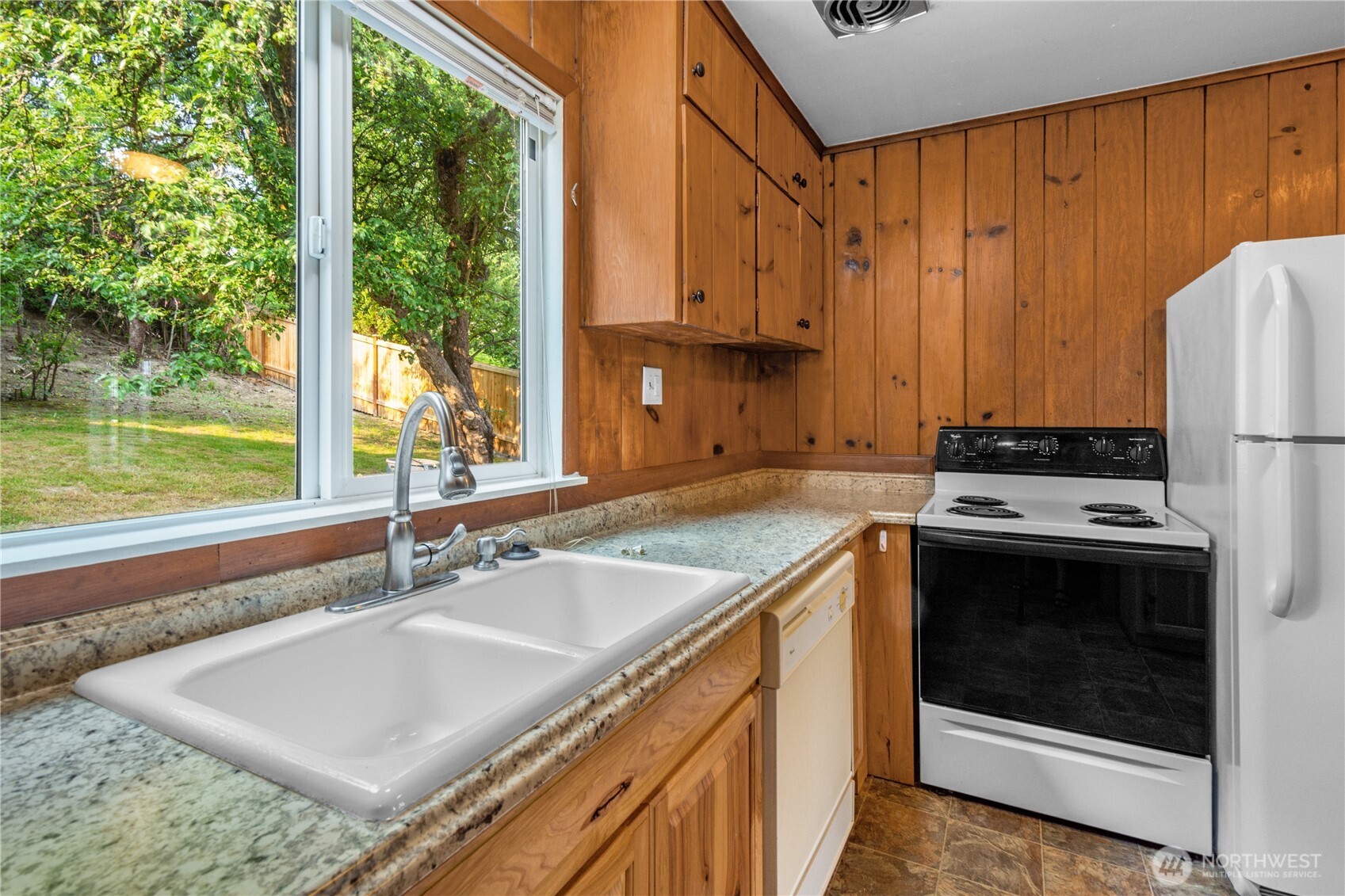 1348 6th Street , Kirkland, WA 98033