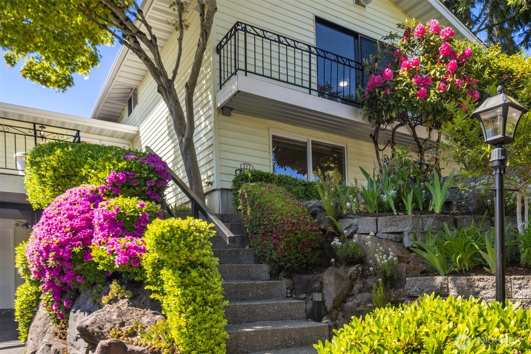 20027 106th Avenue NE, Bothell, WA 98011