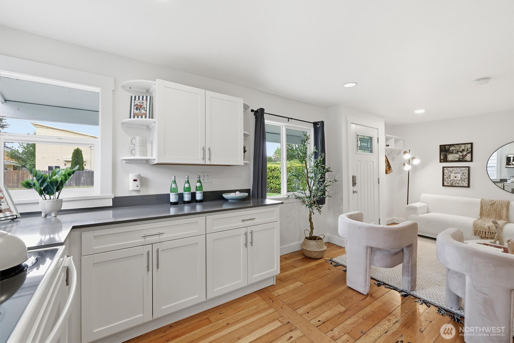 1651 SW 114th Street , Seattle, WA 98146