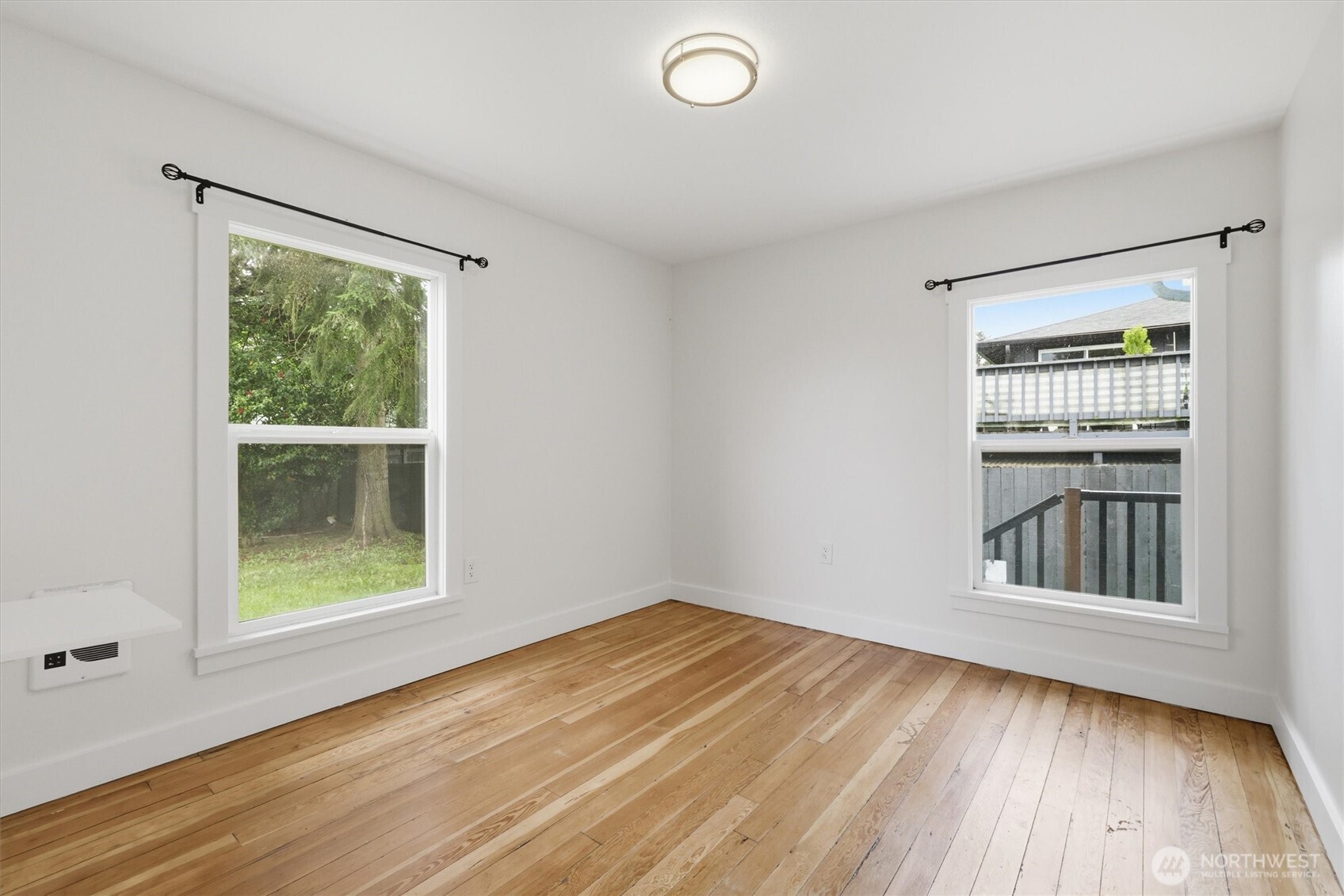 1651 SW 114th Street , Seattle, WA 98146