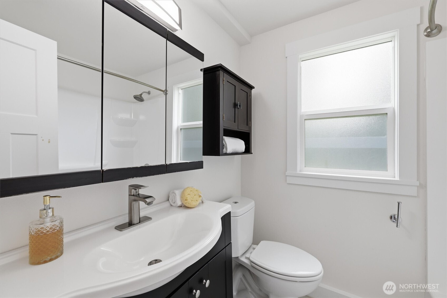 1651 SW 114th Street , Seattle, WA 98146