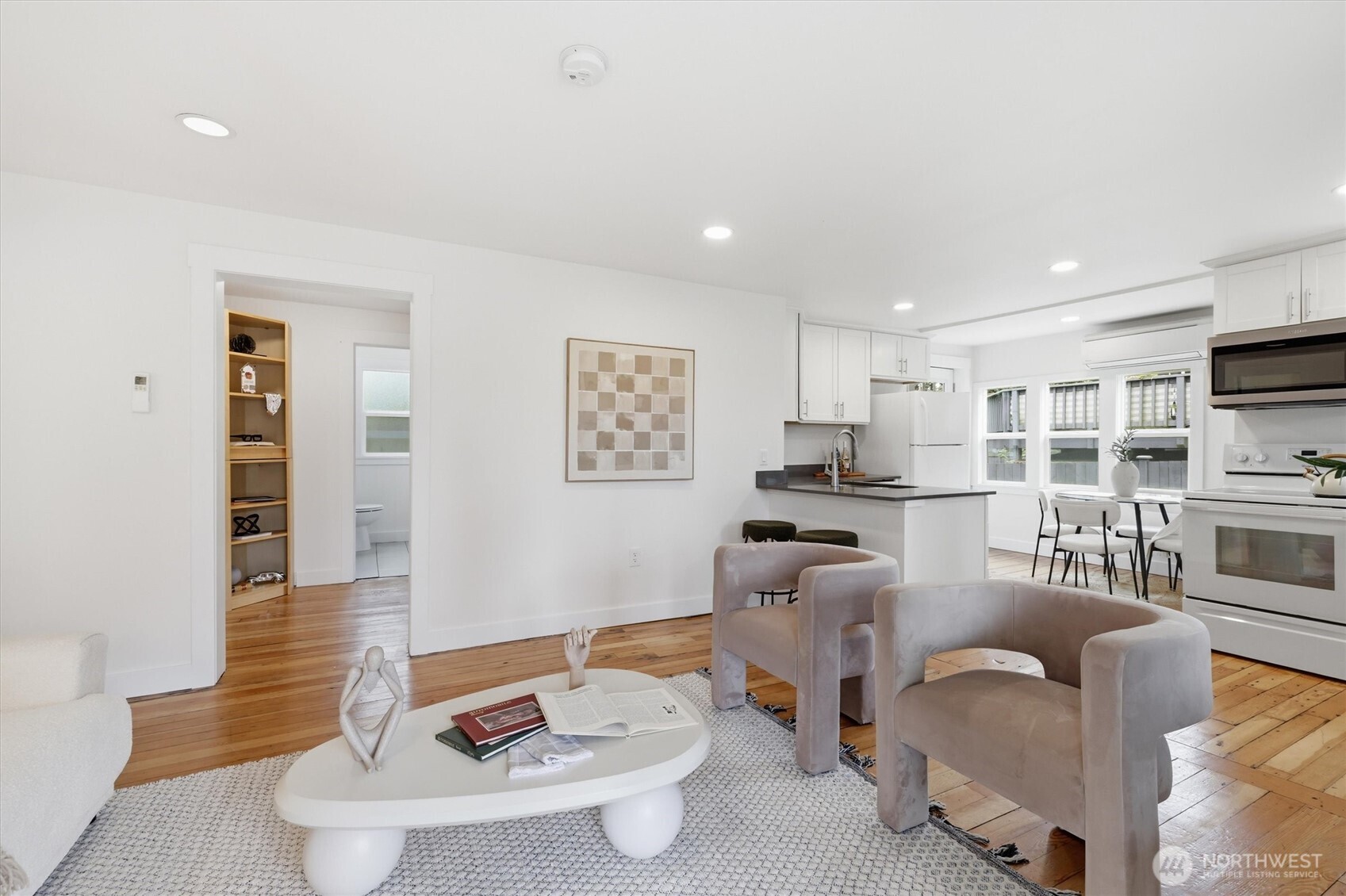1651 SW 114th Street , Seattle, WA 98146