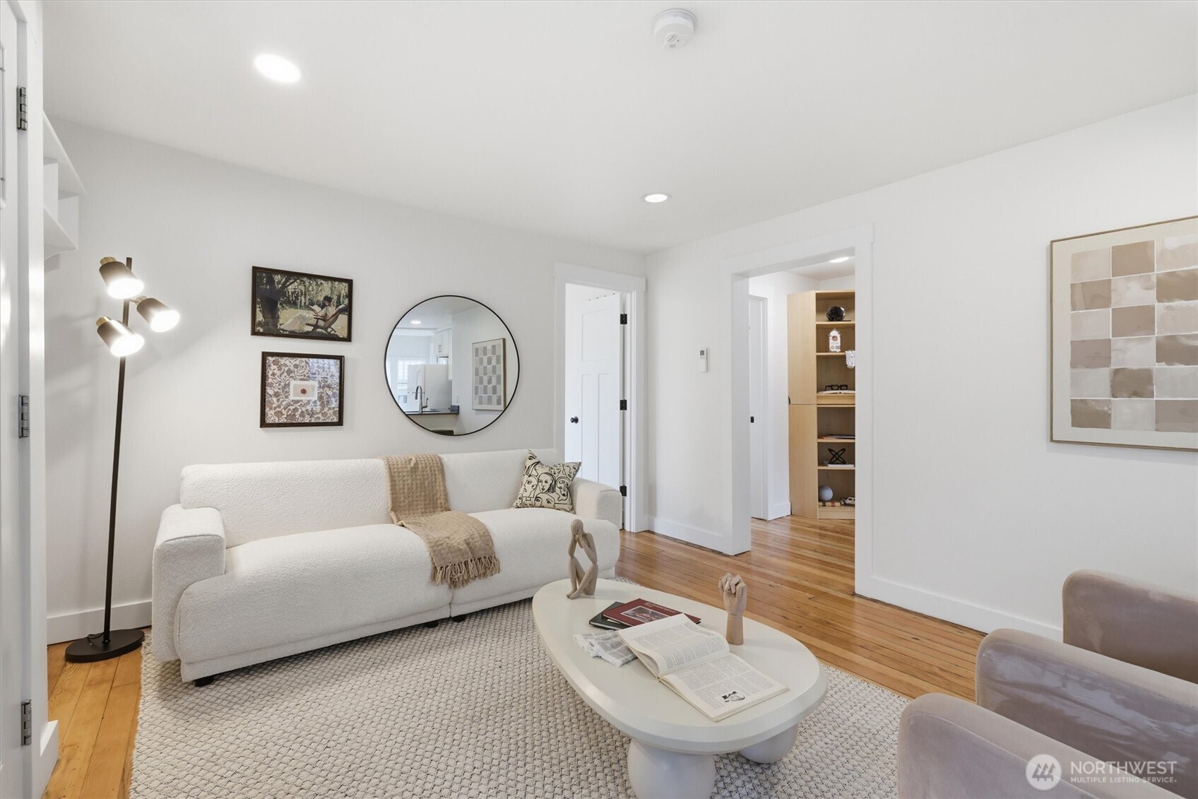 1651 SW 114th Street , Seattle, WA 98146