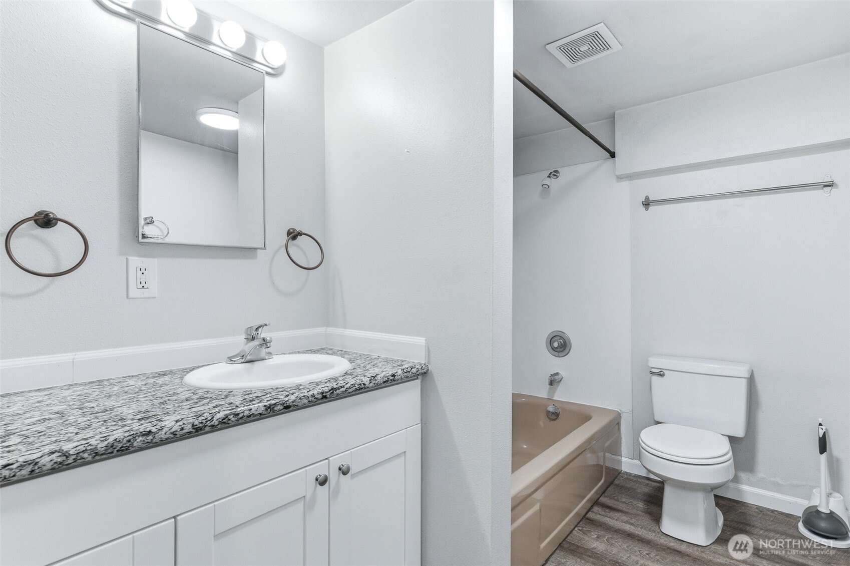2246 NW 63rd , Seattle, WA 98107
