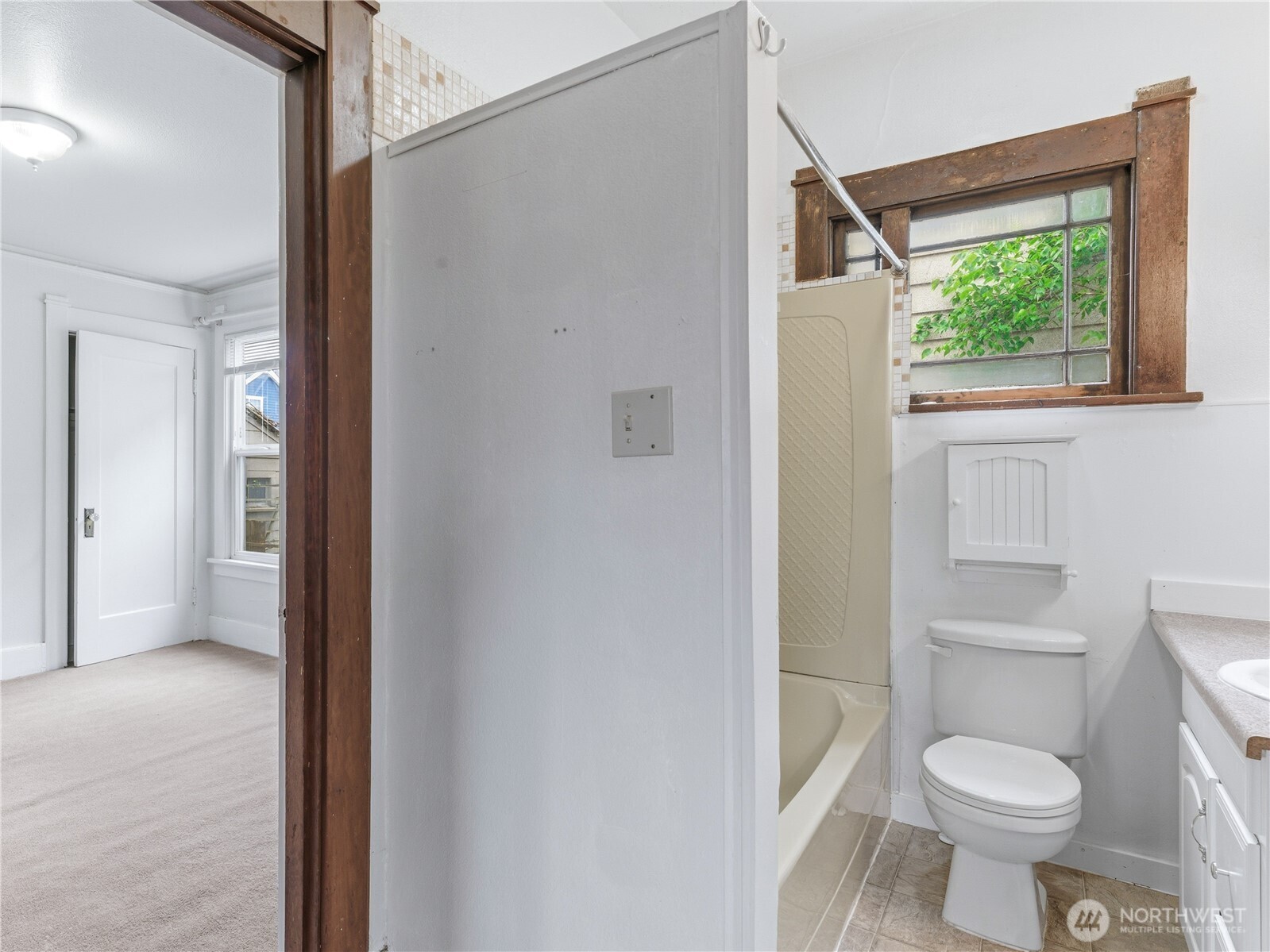 2246 NW 63rd , Seattle, WA 98107