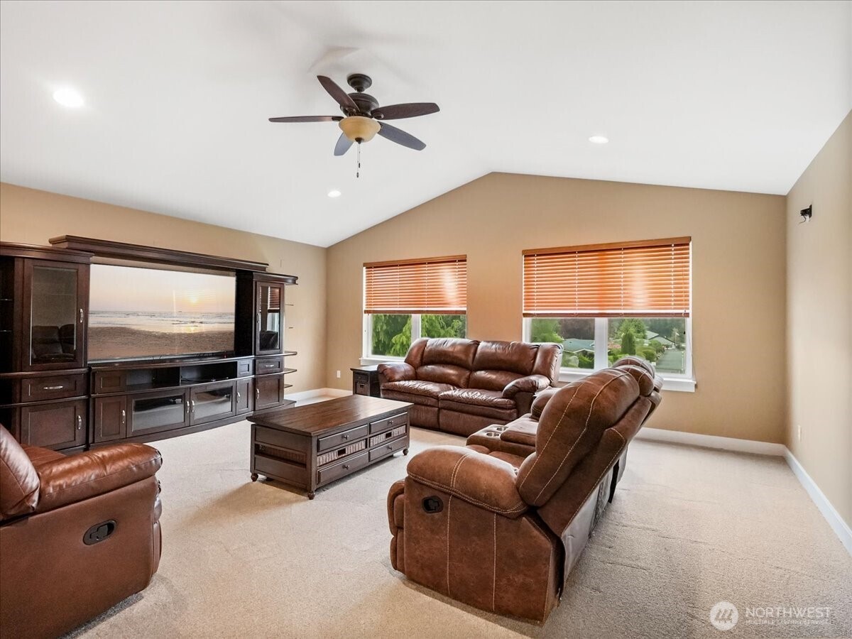 2321 Alder Street , Milton, WA 98354