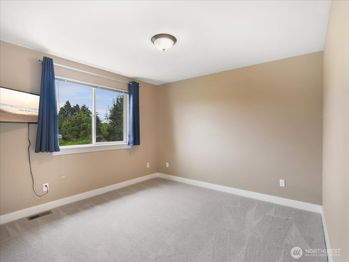 2321 Alder Street , Milton, WA 98354