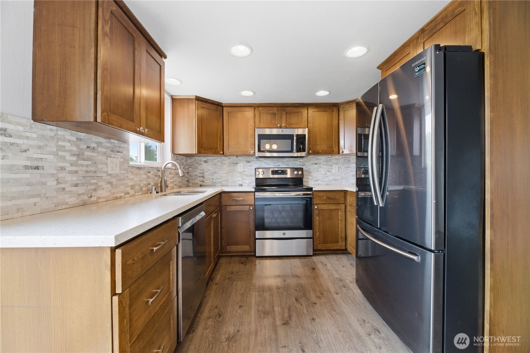 5715 N 46th , Tacoma, WA 98407