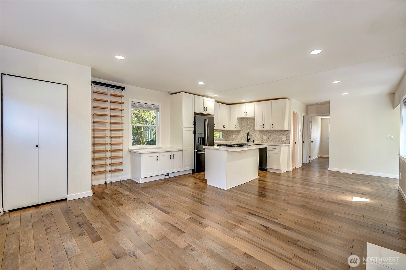 3806 35th Avenue W #Unit 1, Seattle, WA 98199