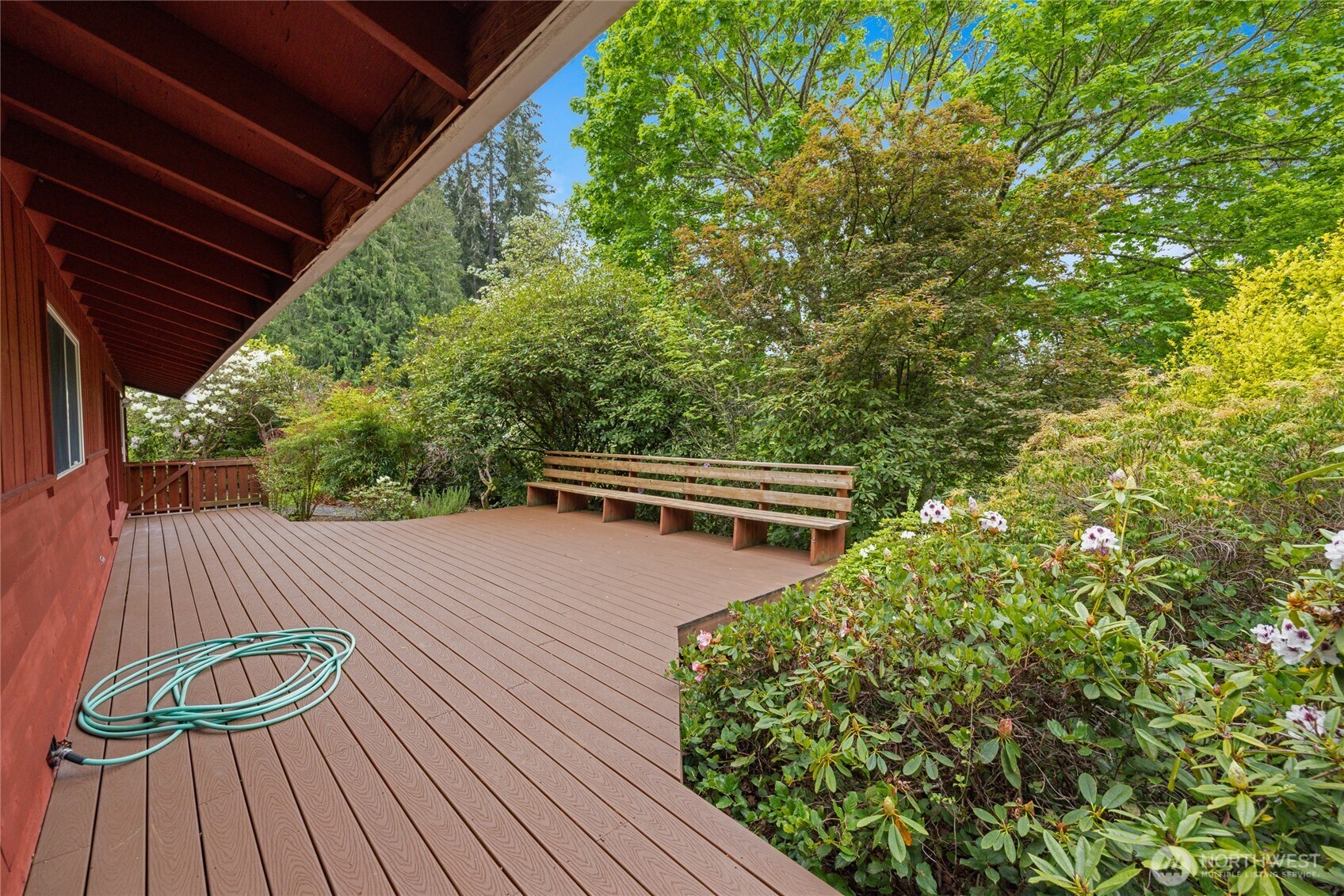 12915 412th St E , Eatonville, WA 98328