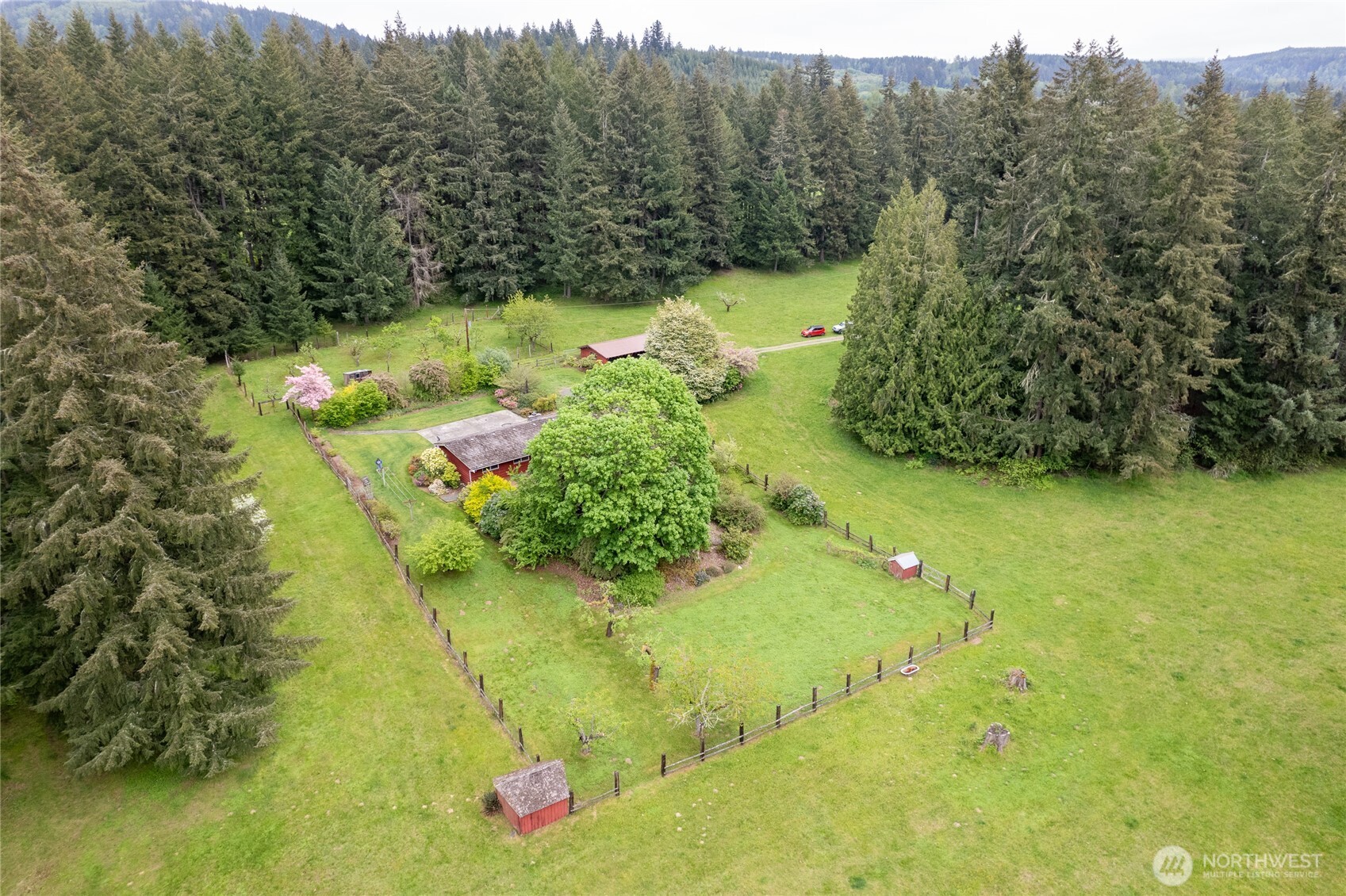 12915 412th St E , Eatonville, WA 98328