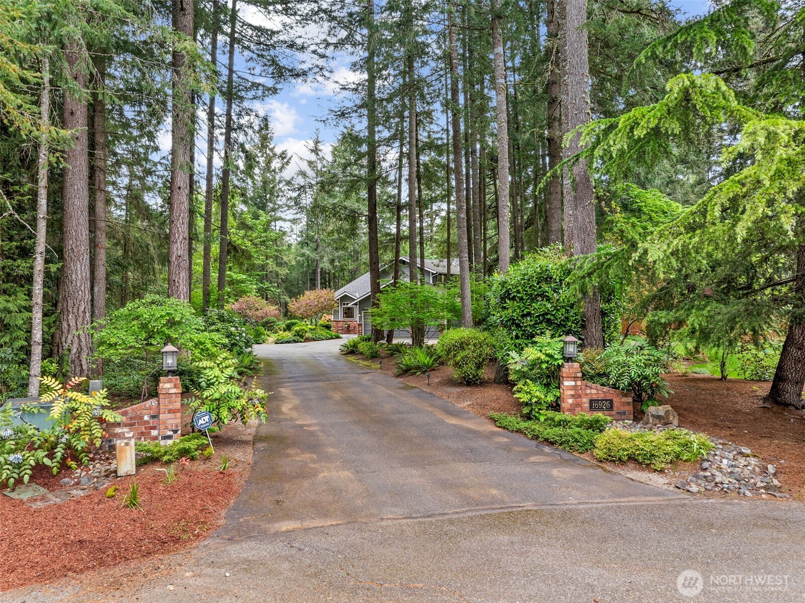 16926 SE 327th Place , Auburn, WA 98092