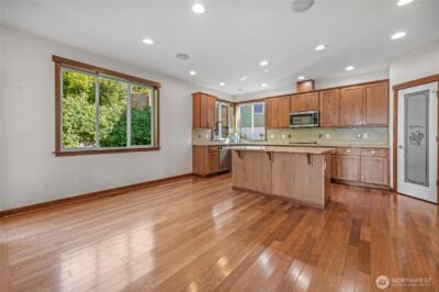 2126 W Mukilteo Boulevard , Everett, WA 98203 - Photo 16