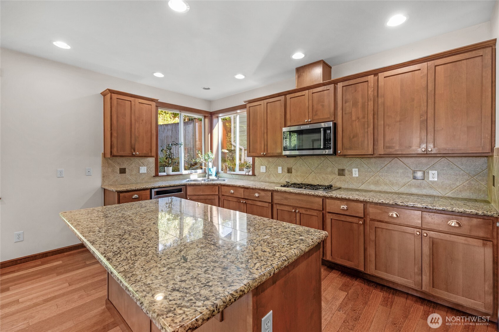 2126 W Mukilteo Boulevard , Everett, WA 98203