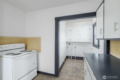 734 W 4th St , Port Angeles, WA 98363 - Photo 11