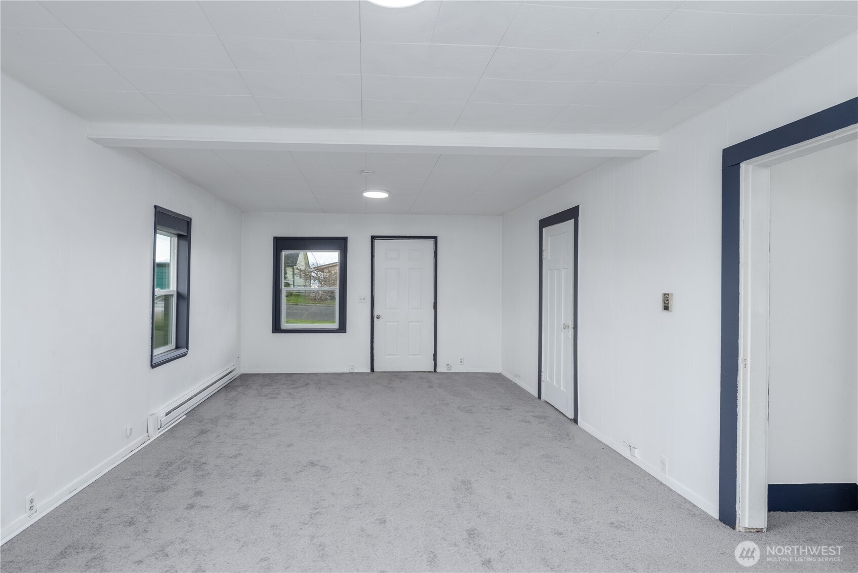 734 W 4th St , Port Angeles, WA 98363