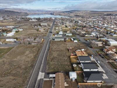 8 Division St S, Soap Lake, WA 98851 - Photo 2