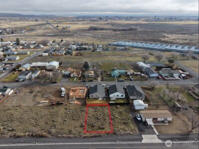 8 Division St S, Soap Lake, WA 98851 - Photo 3