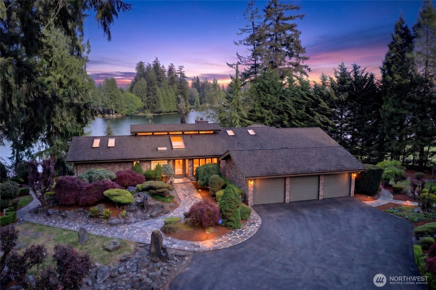 21421 Snag Island Drive E, Lake Tapps, WA 98391