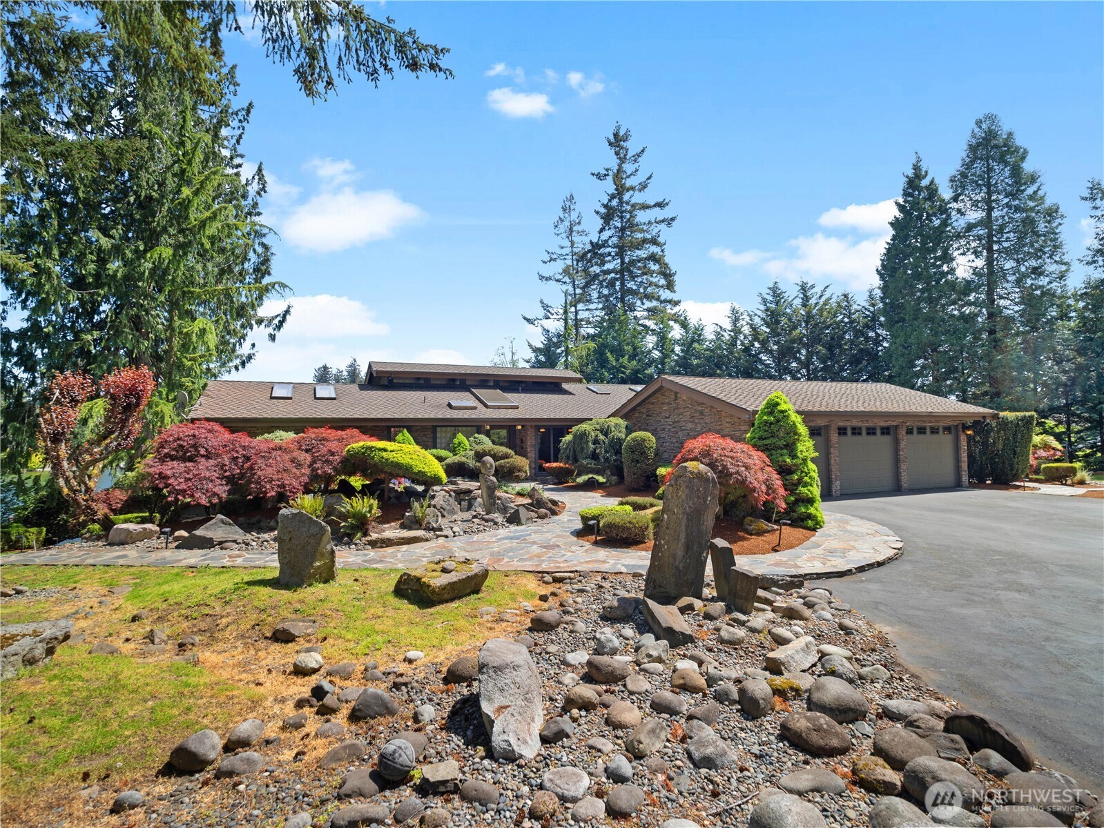 21421 Snag Island Drive E, Lake Tapps, WA 98391