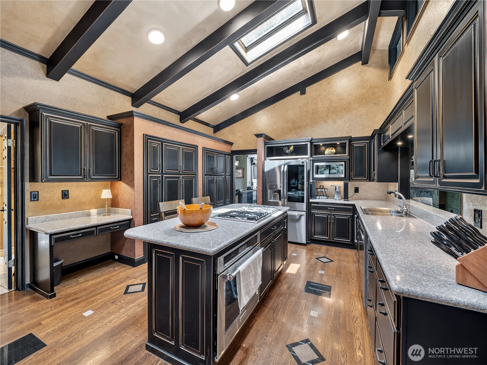 21421 Snag Island Drive E, Lake Tapps, WA 98391