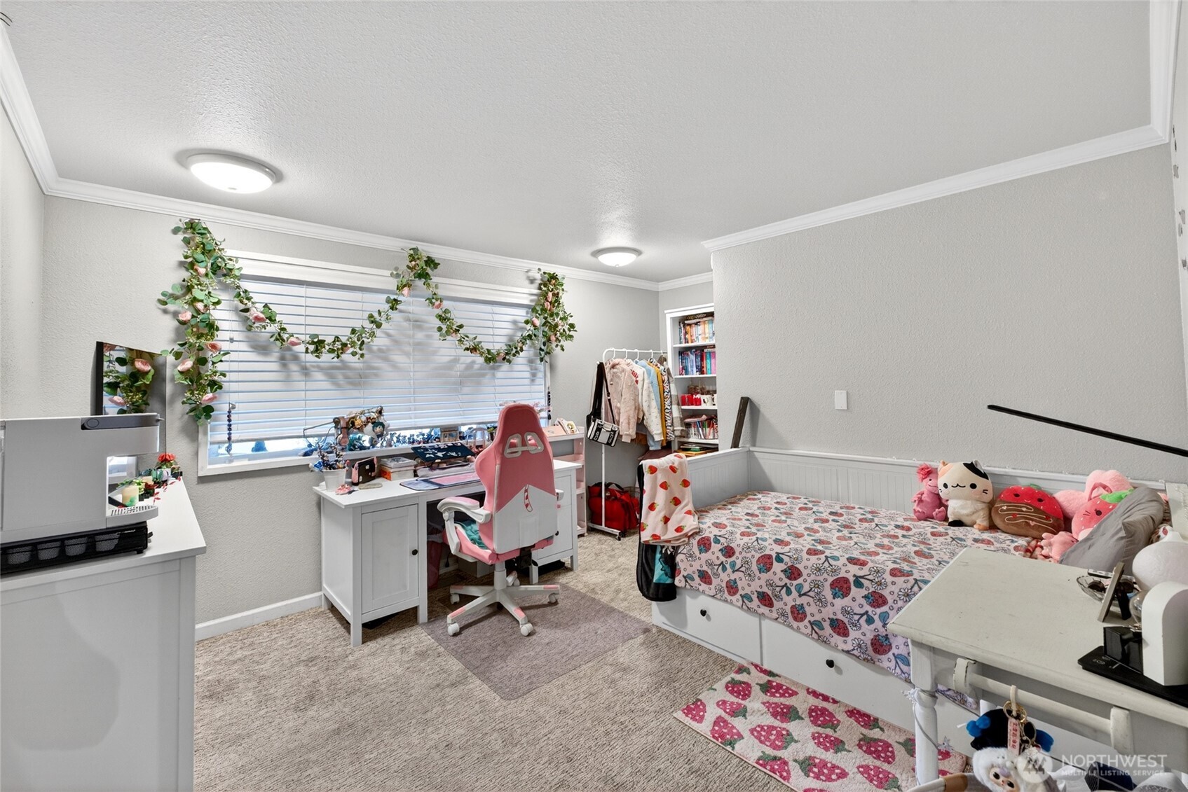 21421 Snag Island Drive E, Lake Tapps, WA 98391