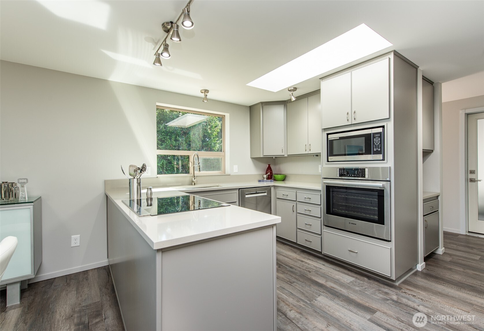 681 Bachelor Road , Sequim, WA 98382