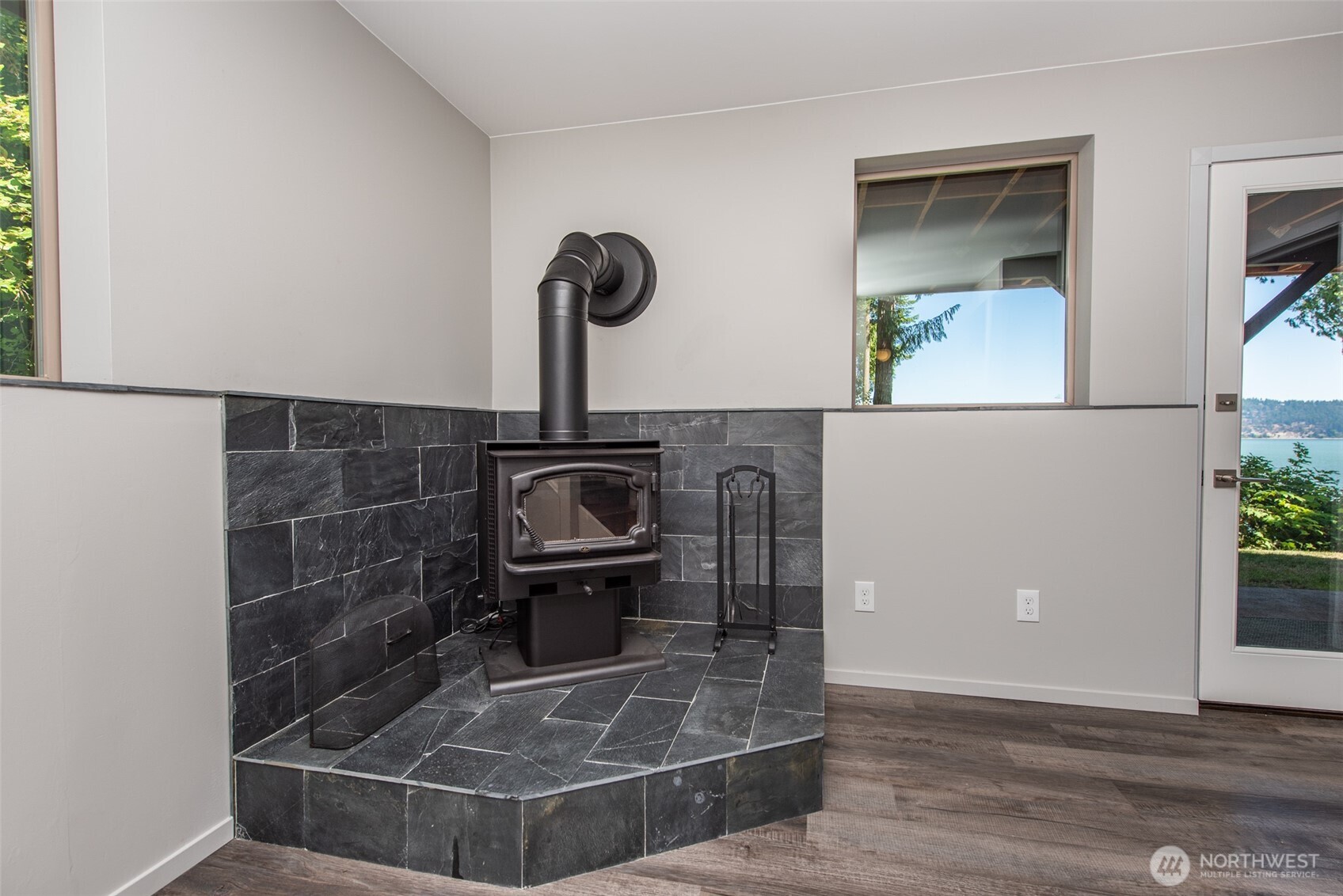 681 Bachelor Road , Sequim, WA 98382
